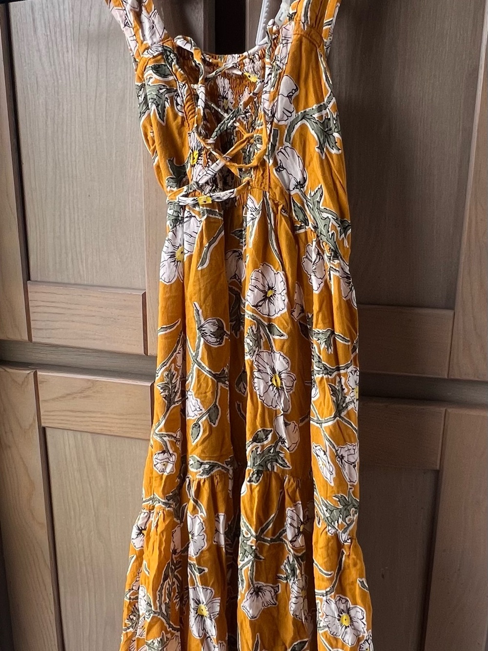 Alohiwai Floral Maxi Dress with Lace-Up Bodice Size S